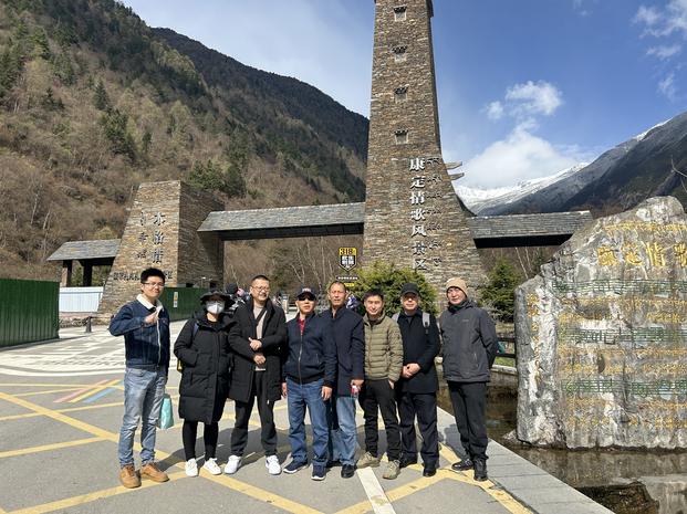 fea8fcaf7d2d0e8df9938a8dd43c282